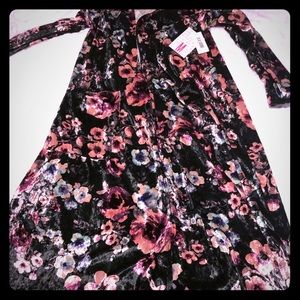 Lularoe velvet floral Sarah